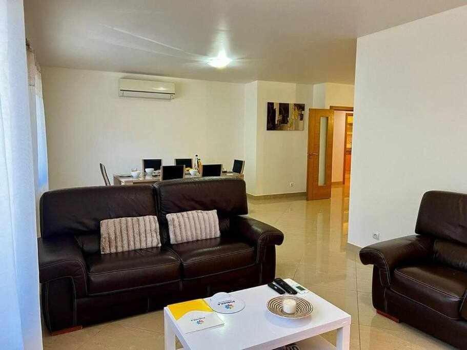 Apartamento Mar E Sol By T3 Wifi E Estacionamento Quarteira Exterior foto